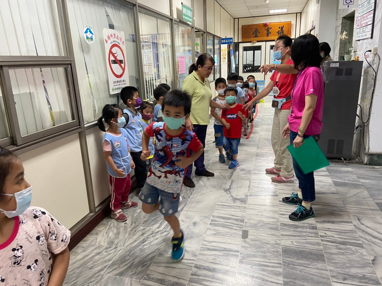109年5月7日(四)兒童外展設站活動照片2