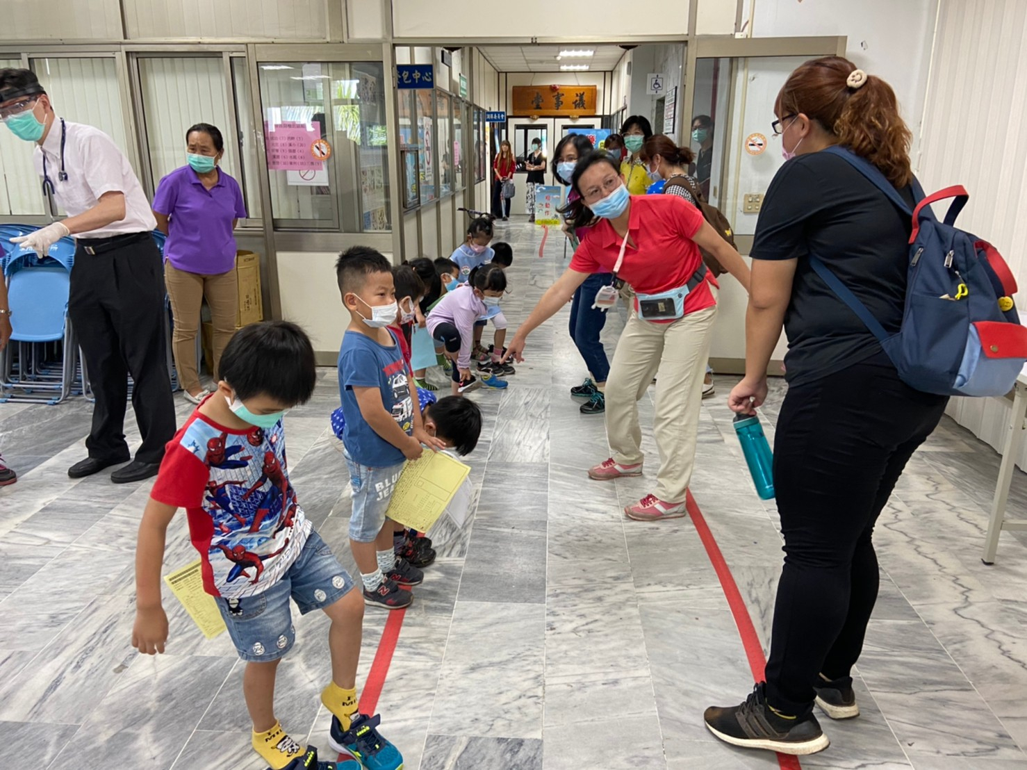 109年5月7日(四)兒童外展設站活動照片4