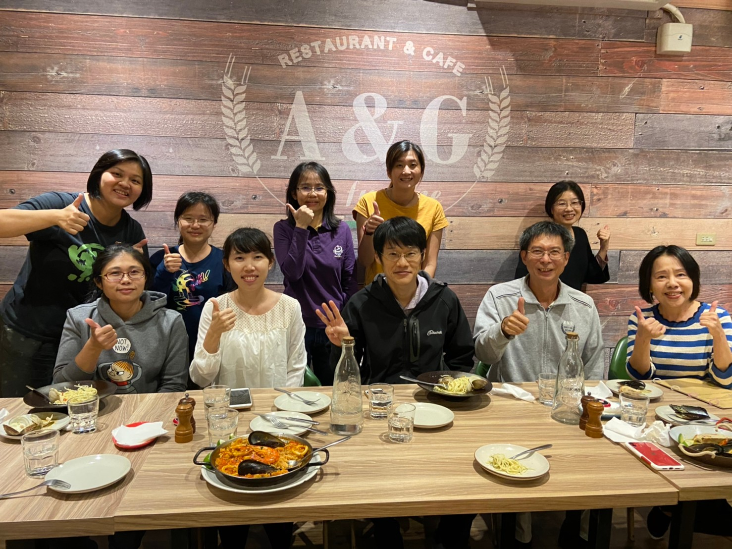 109年12月4日A&G幸福聚餐照片8