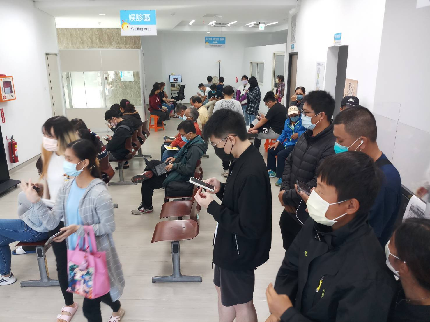 110年12月6日(一)溪州衛生所新冠肺炎疫苗接種活動照片5