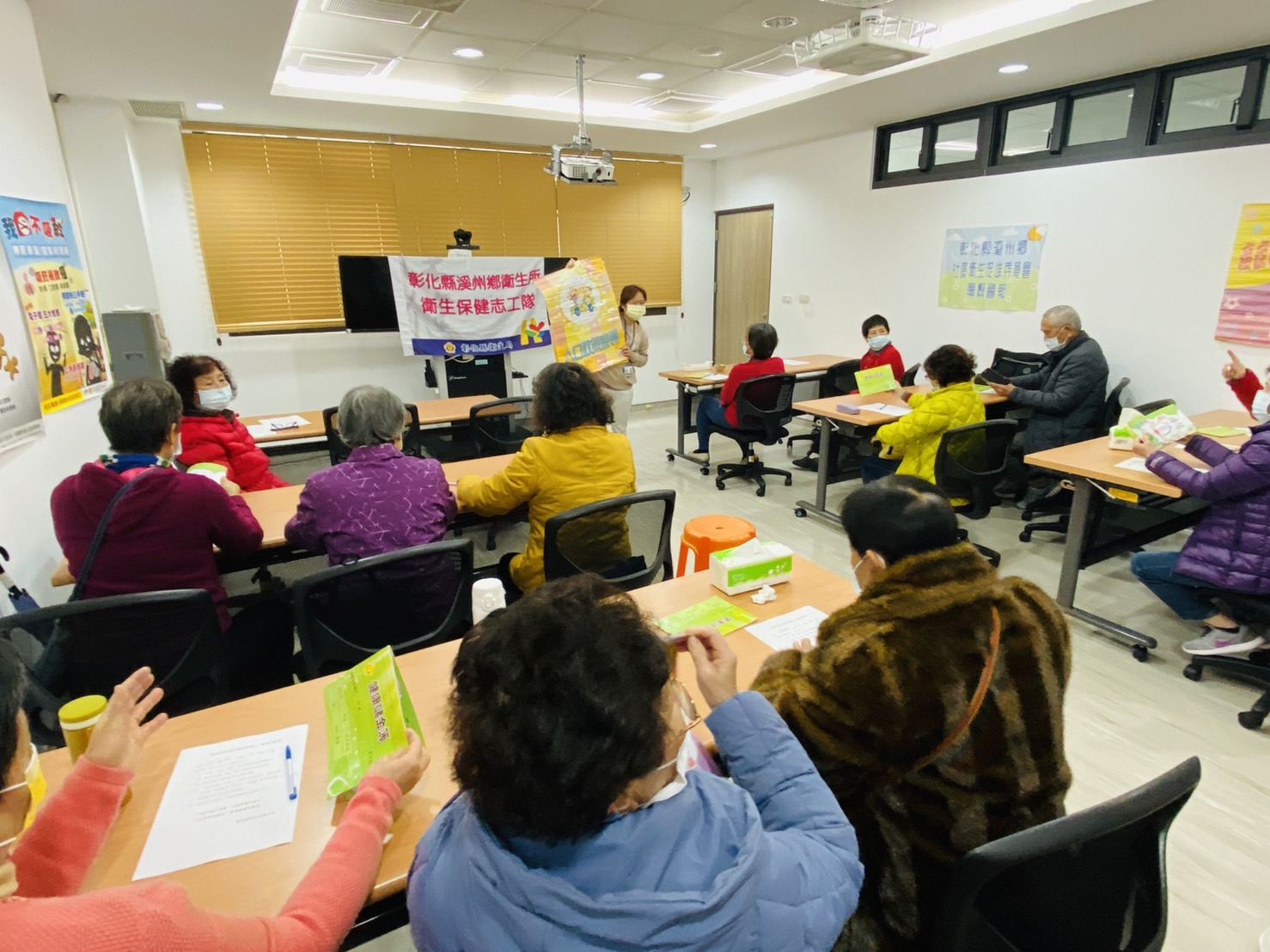 111年2月23日衛生所衛生保健志工聯繫會議照片4